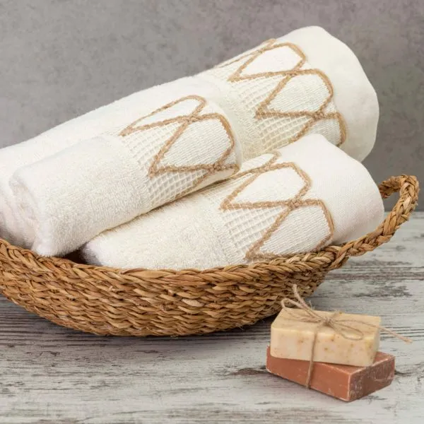 Λευκά είδη στην Κατερίνη Μπάνιο